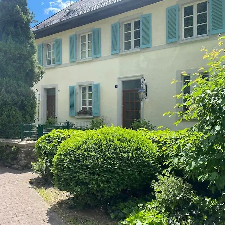 Lehrerhaus In Der Eifel *